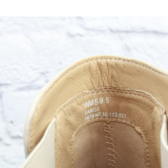 Dolce Vita Rango Cream Suede Slip On Chelsea Wedge Ankle Boots Size 9.5 - Picture 8 of 9